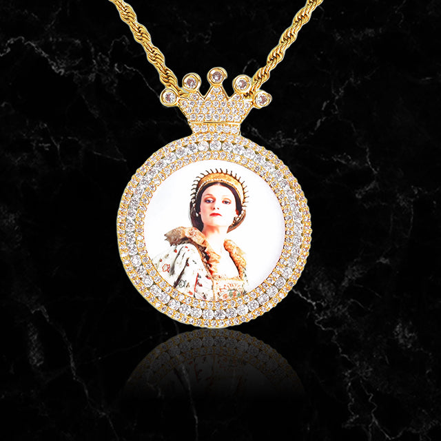 ROYALTY // CUSTOM PHOTO PENDANT