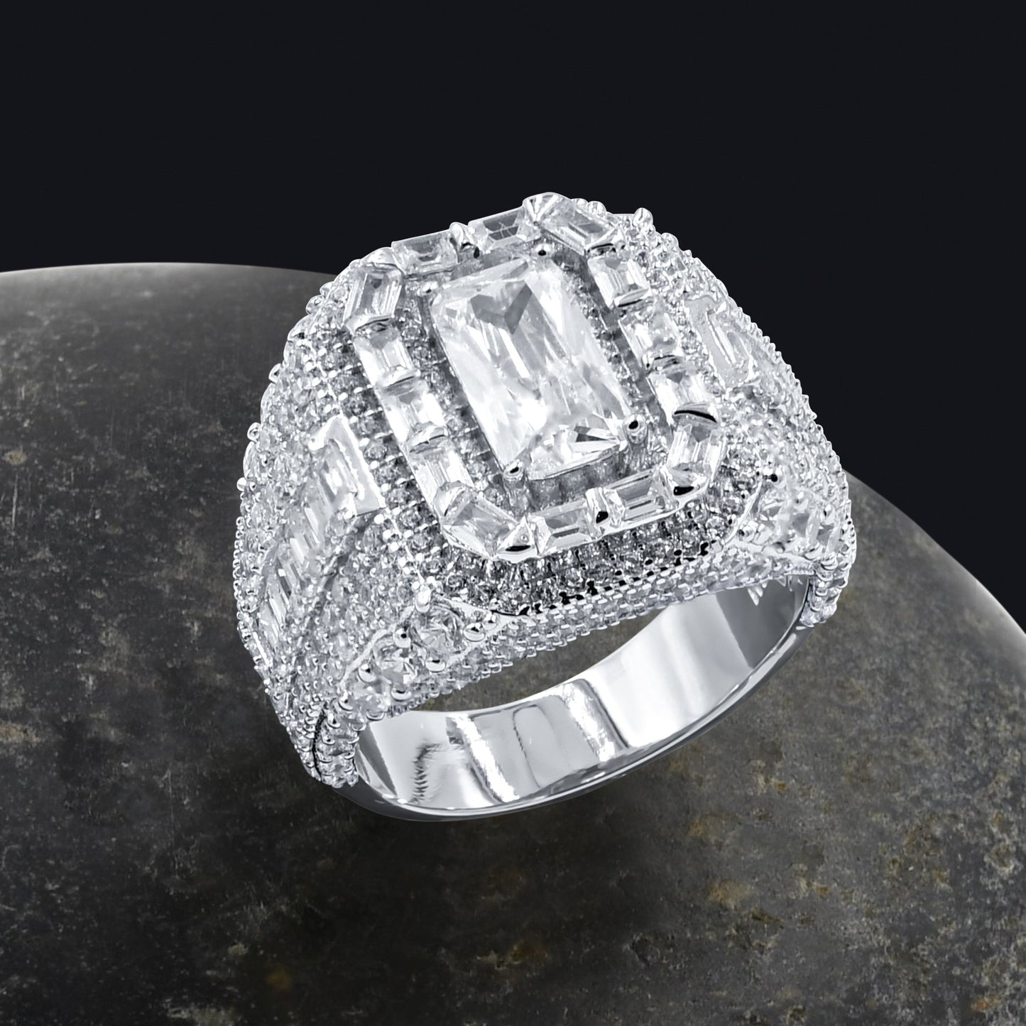 CENTER STONE RING // ICED X BAGUETTE WHITE GOLD