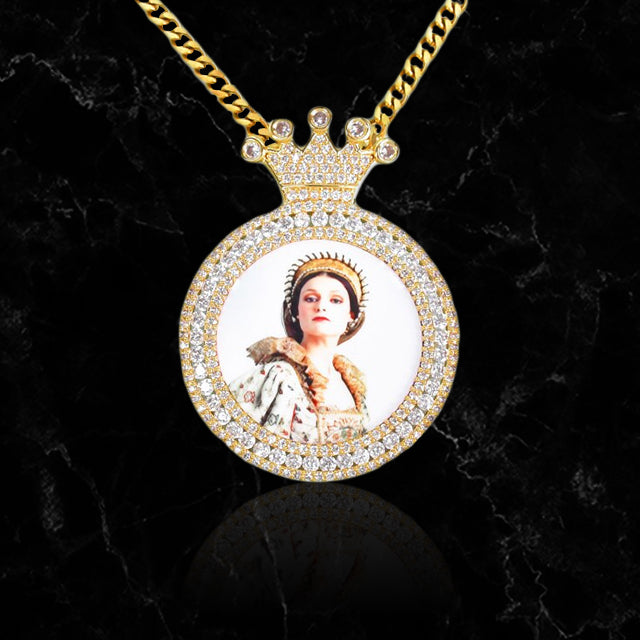 ROYALTY // CUSTOM PHOTO PENDANT
