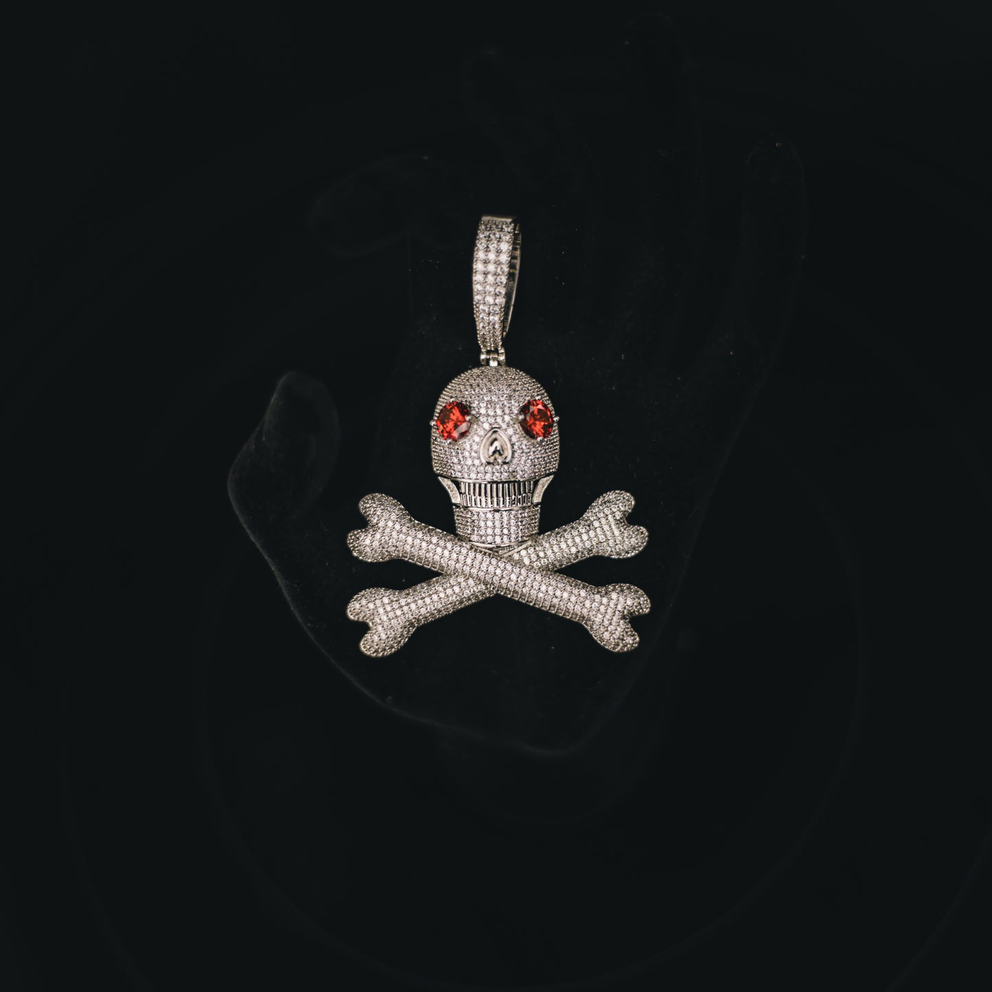 SKULL AND CROSSBONES PENDANT + CHAIN