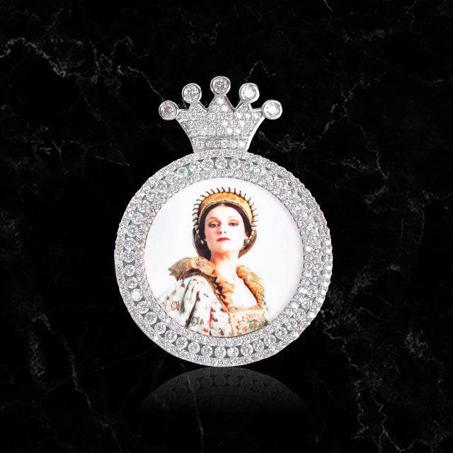 ROYALTY // CUSTOM PHOTO PENDANT