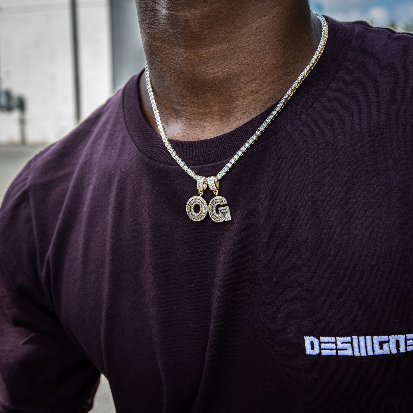 CUSTOM SINGLE BAGUETTE INITIAL IN YELLOW GOLD