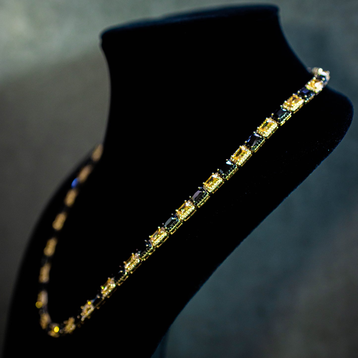 THE EMERALD CHAIN // BLACK X YELLOW GOLD 6MM