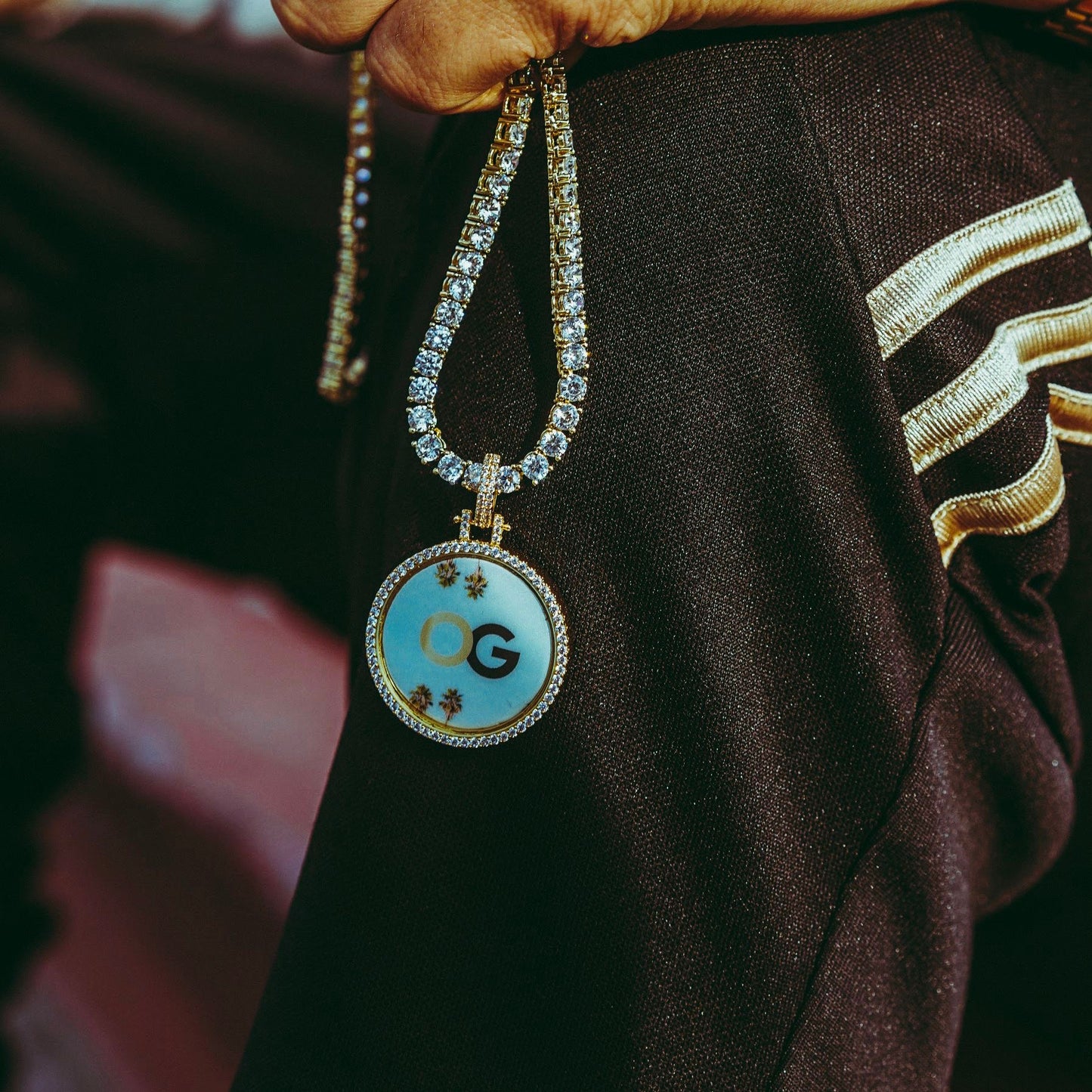 SMALL CUSTOM PHOTO MEDALLION + CHAIN
