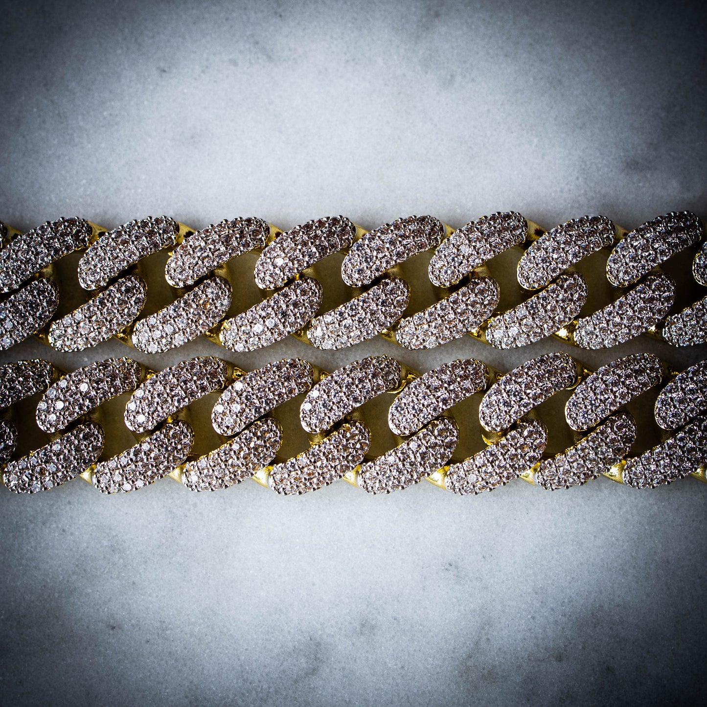18MM ICED MIAMI CUBAN CHAIN
