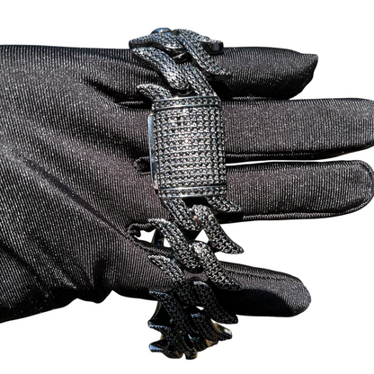 Iced Out Thorn Peaks Black Bracelet