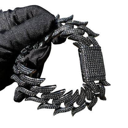 Iced Out Thorn Peaks Black Bracelet