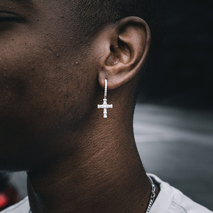 SHOOTERS SHOOT DANGLY EARRINGS IN WHITE GOLD