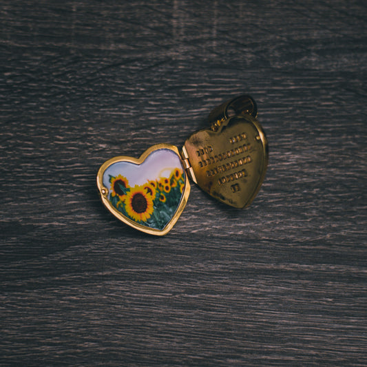 CUSTOM HEART PHOTO PENDANT LOCKET + CHAIN