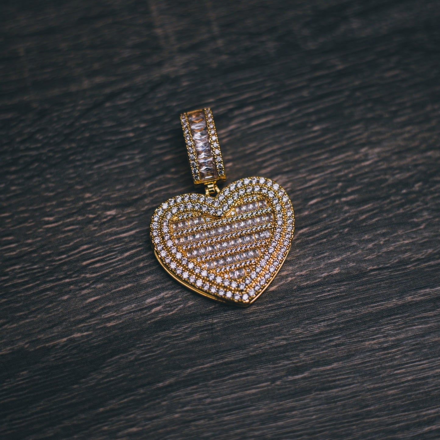 CUSTOM HEART PHOTO PENDANT LOCKET + CHAIN