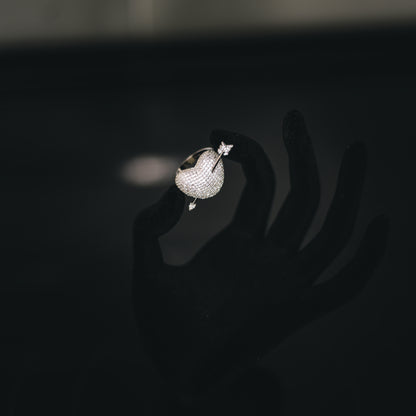 ICED BUBBLE HEART X ARROW RING