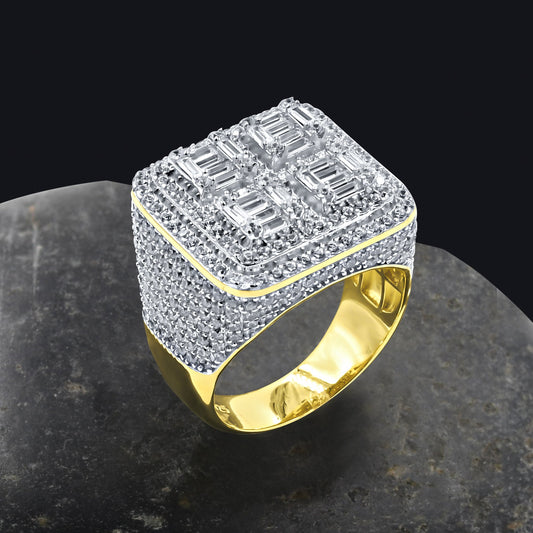 SQUARE SHAP RING // ICED X BAGUETTE YELLOW GOLD