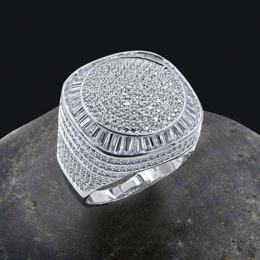 CENTER ROUND SURFACE RING // ICED X BAGUETTE WHITE GOLD