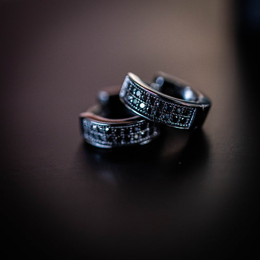 BLACK ON BLACK // EARRINGS