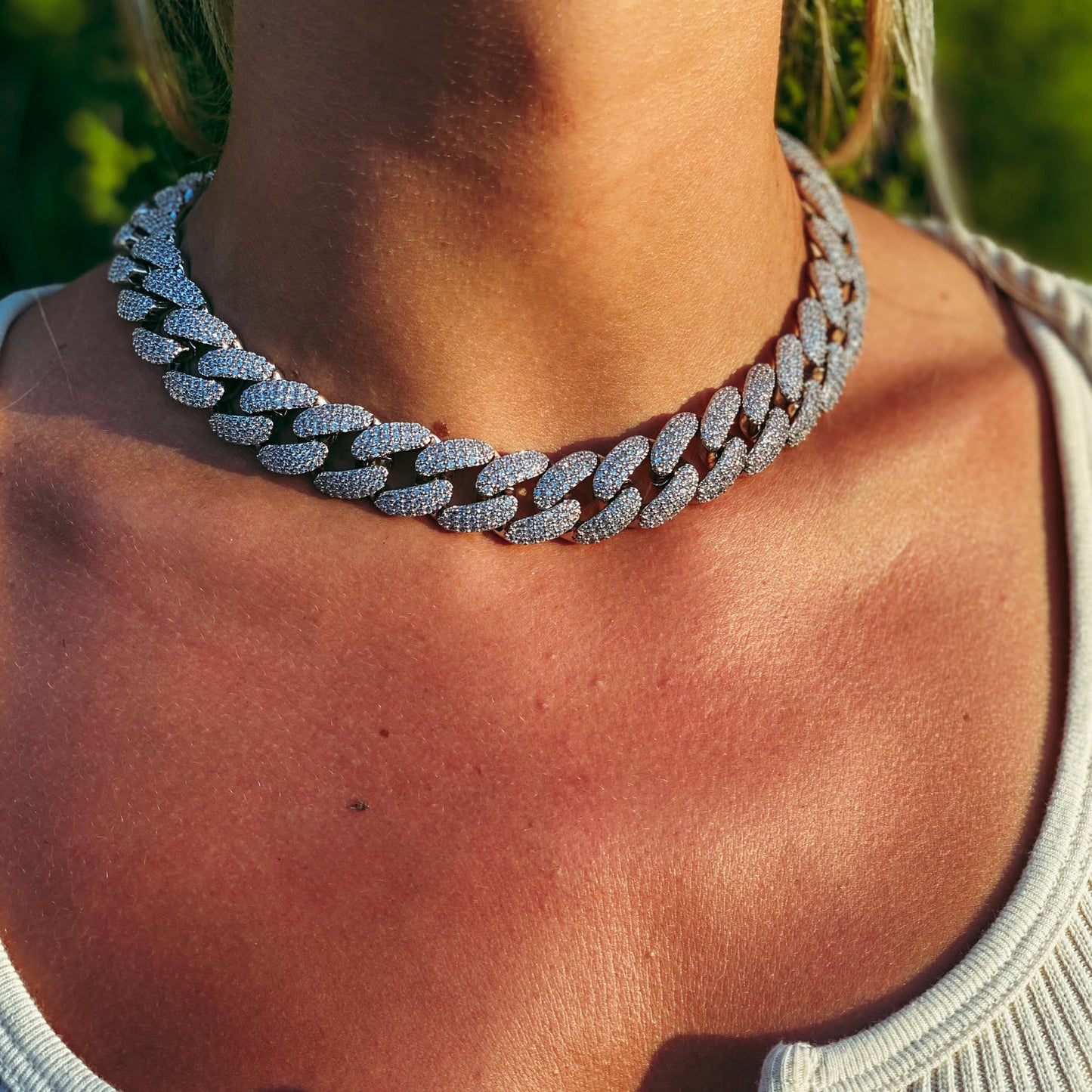 ICED MIAMI CUBAN CHOKER // WHITE GOLD 18MM