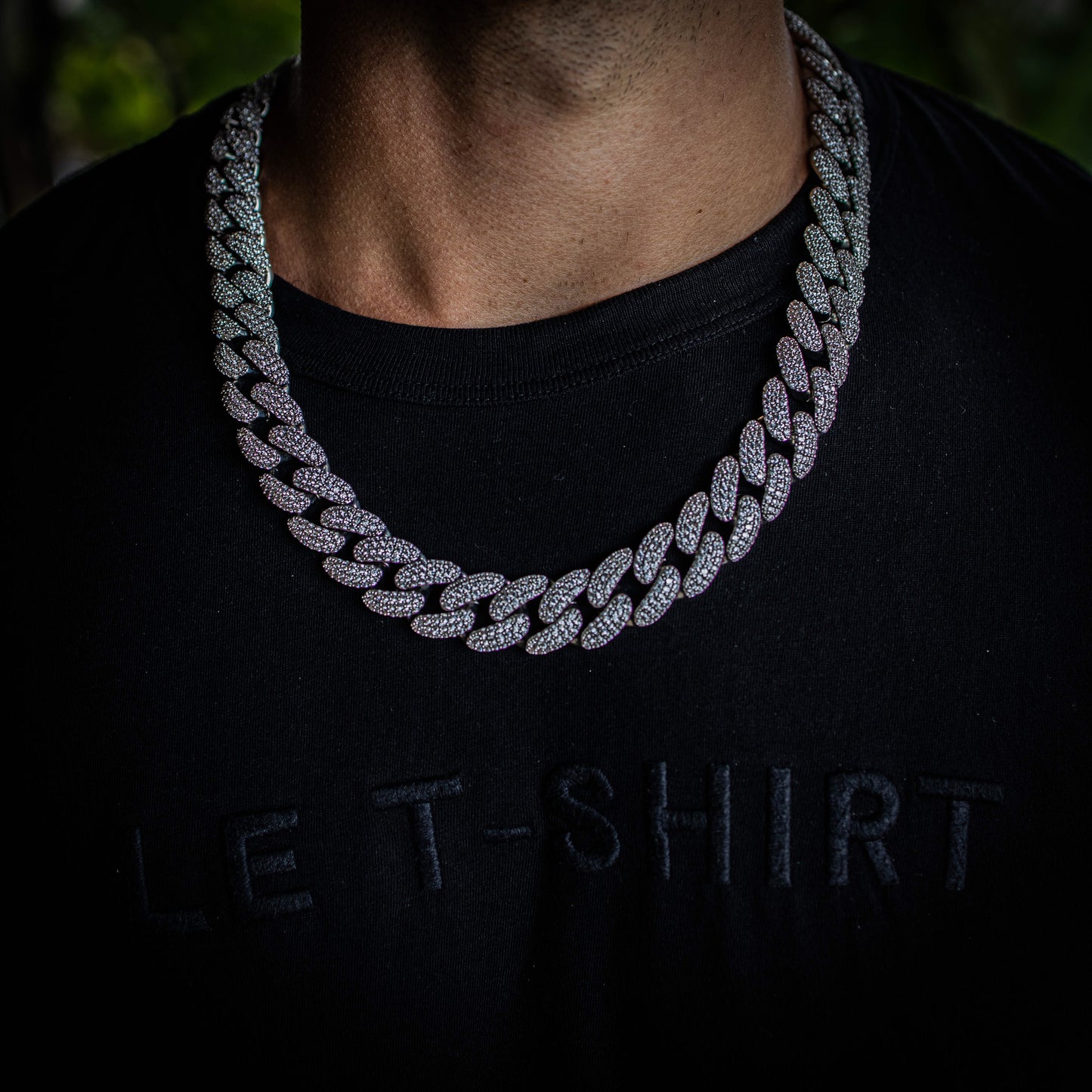 18MM ICED MIAMI CUBAN CHAIN IN WHITE GOLD