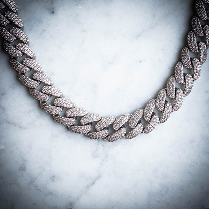 18MM ICED MIAMI CUBAN CHAIN IN WHITE GOLD