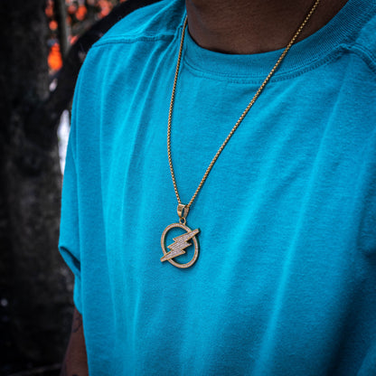 ICED BOLTY MEDALLION PENDANT // YELLOW GOLD