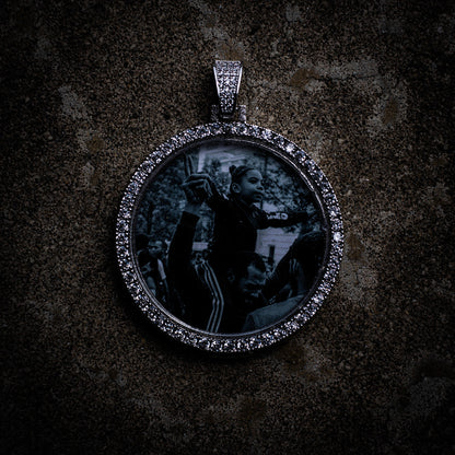 CUSTOM CLASSIC PHOTO PENDANT + CHAIN