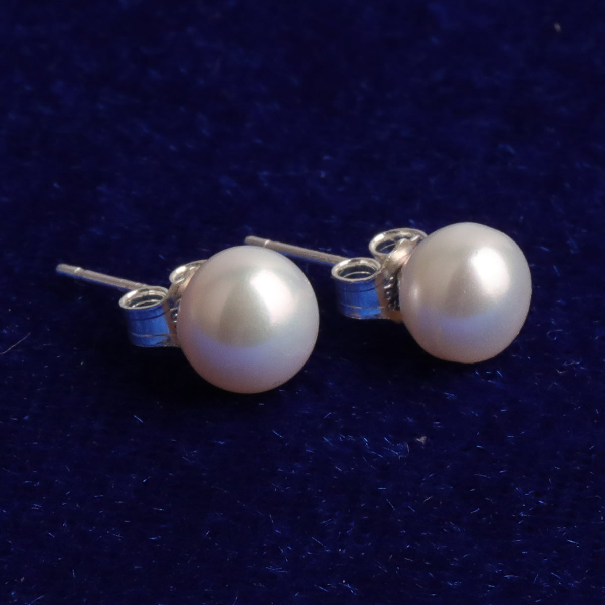 WOMENS PEARL EARRINGS