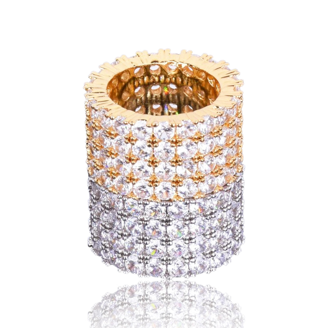 ROUND CUT QUADRUPLE DIAMOND RING